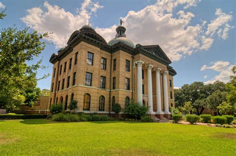 best small towns near houston.